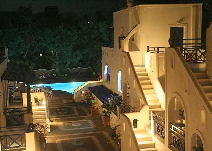 Apartahotel Samson΄s Village Perissa (Santorini)