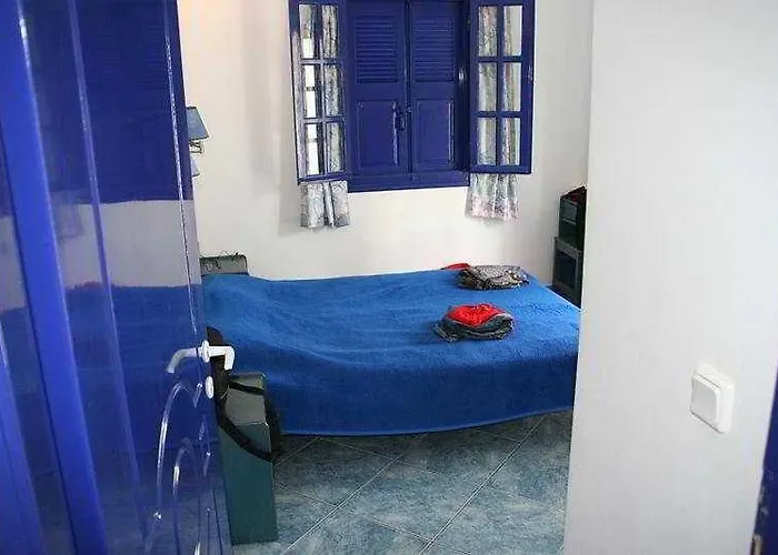 Samson΄s Village Apartahotel Perissa (Santorini)