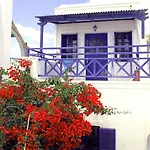 Samson΄s Village Aparthotel Perissa (Santorini)